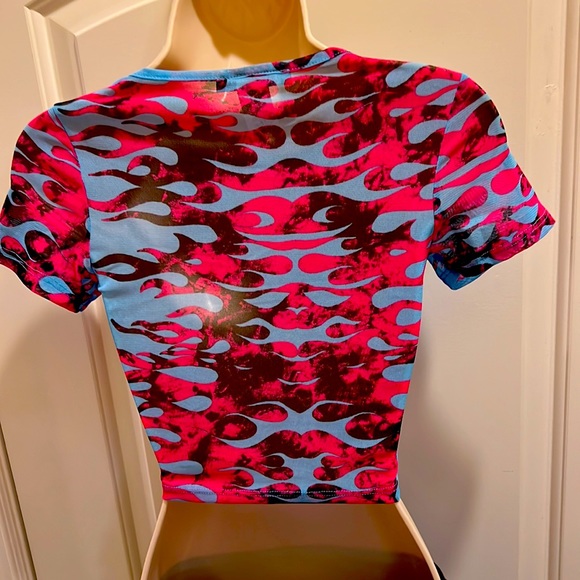 New Mesh Crop Top - Picture 4 of 5